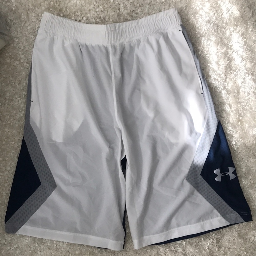Men’s Under Armour basketball shorts